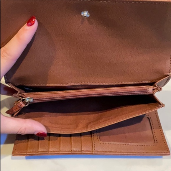 Fossil Wallet - Picture 3 of 5